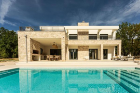 Villa Wellbeing Imotski Croatia heated pool , spa and ultimate privacy